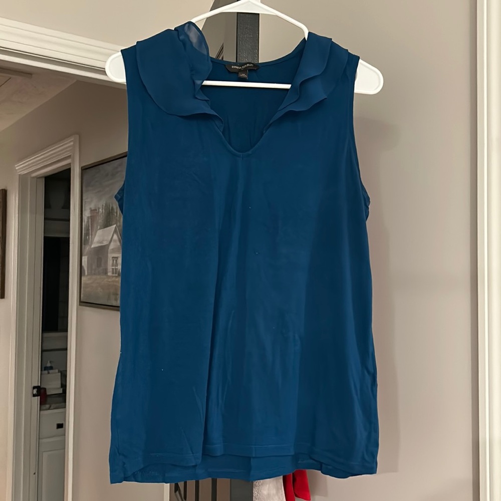 Banana republic sleeveless blouse